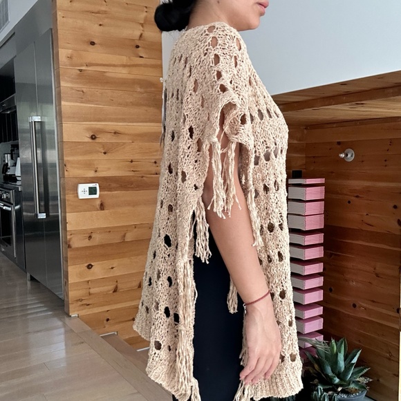 MYF FAUSTA SANTI x Poncho - Picture 5 of 11